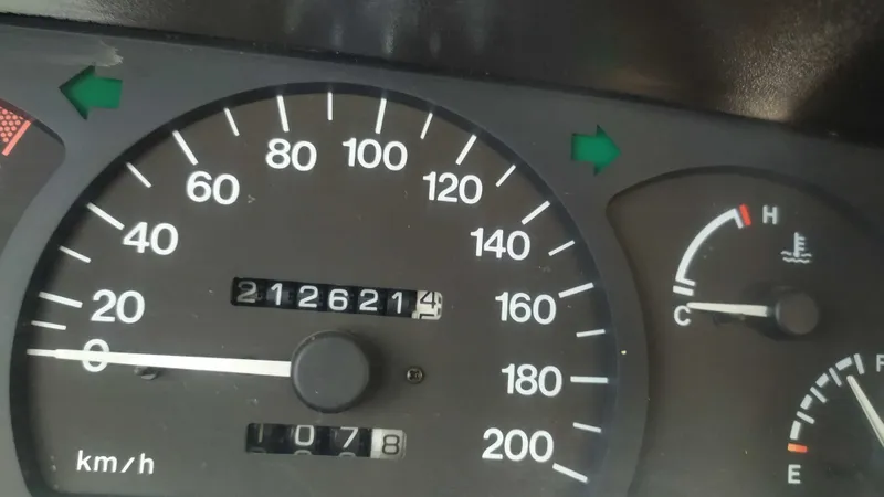 Машина NEXIA1 2005 годах 3 Машина NEXIA1 2005 годах 3