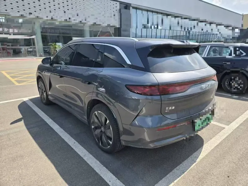 BYD Tang L, полный привод электричка 4