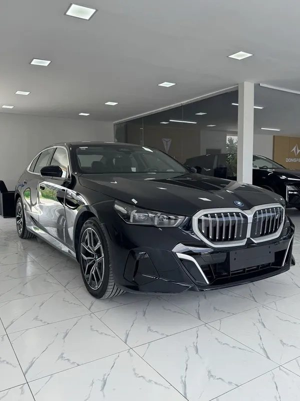 bmw i5 40L 2025/1 2