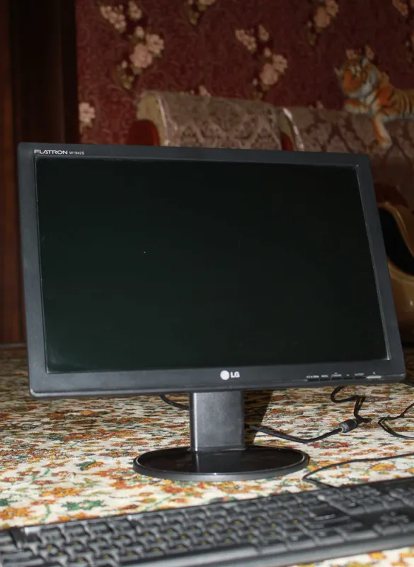 Монитор LG сотилади, FLATRON W1942S 1 Монитор LG сотилади, FLATRON W1942S 1