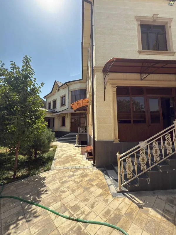 Мирзо-Улугбекский район — продаётся просторный дом! — фото 3 Мирзо-Улугбекский район — продаётся просторный дом! — фото 3