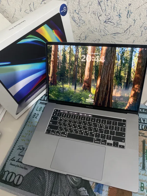 macbook pro intel i9 32/1tb ful box