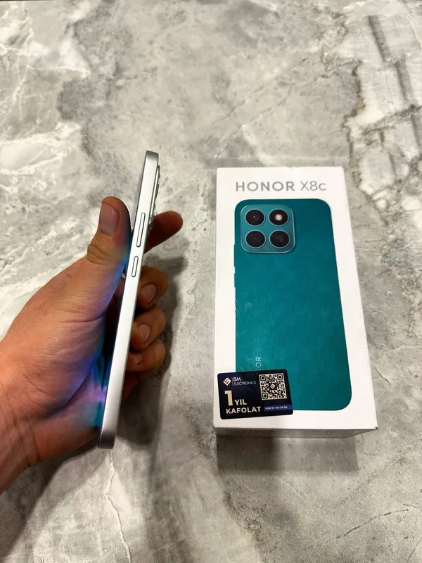 HONOR x 8 c 8+8/256 3 HONOR x 8 c 8+8/256 3