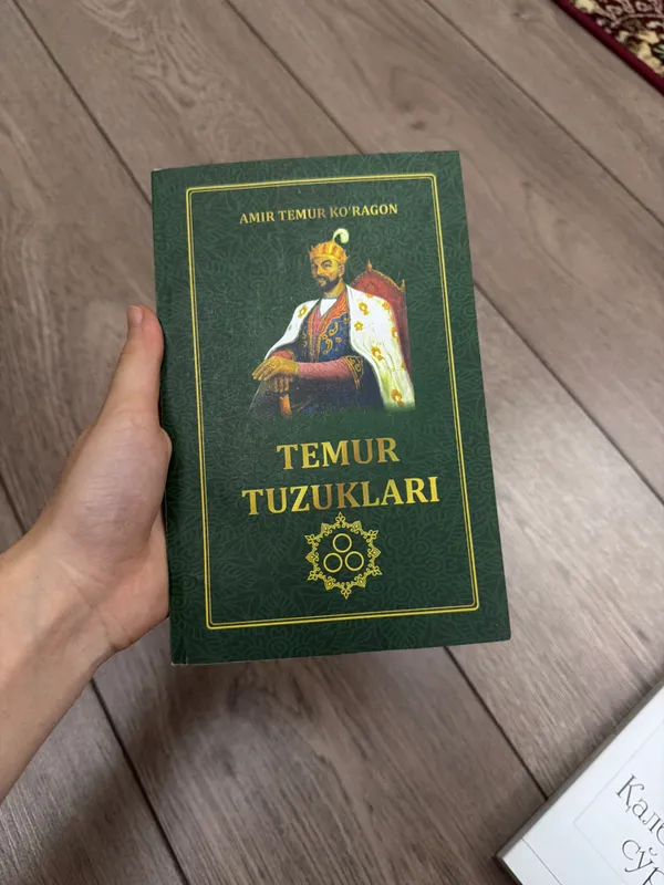 Temur Tuzuklari kitob