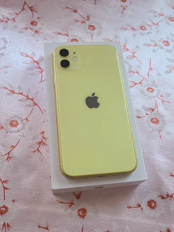 iPhone 11 LL/A 64 ГБ — срочно продаётся 2 iPhone 11 LL/A 64 ГБ — срочно продаётся 2