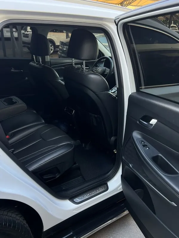 Hyundai santafe 2021 2.5mator oq rang 8 Hyundai santafe 2021 2.5mator oq rang 8