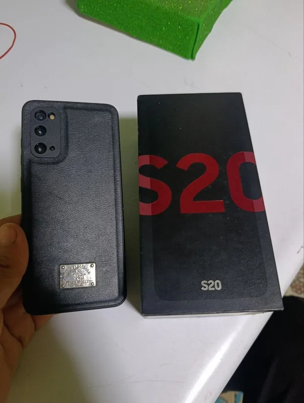 Samsung S 20 Xotira 8/128 Immi/esim utgan Yonadi ishlaydi Ekrani ket 1 Samsung S 20 Xotira 8/128 Immi/esim utgan Yonadi ishlaydi Ekrani ket 1