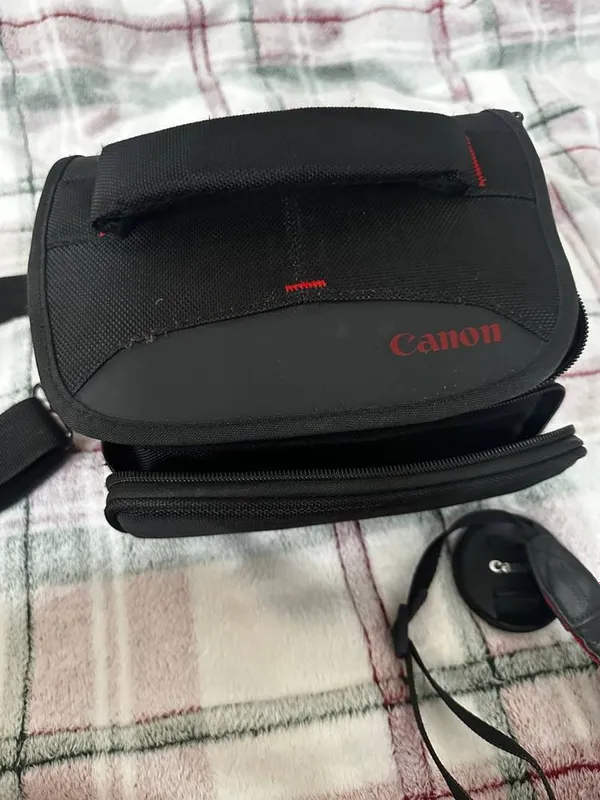 Canon EOS 800D в идеальном состоянии, пользовались 5-6 раз — фото 5