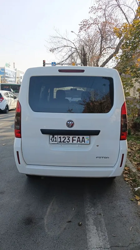 Foton grantour v3 miniven mashina pradayotsa 6 Foton grantour v3 miniven mashina pradayotsa 6