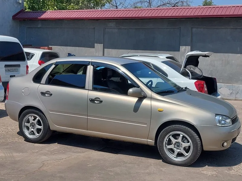 Lada Kalina 2008 holati yahshi 2 Lada Kalina 2008 holati yahshi 2