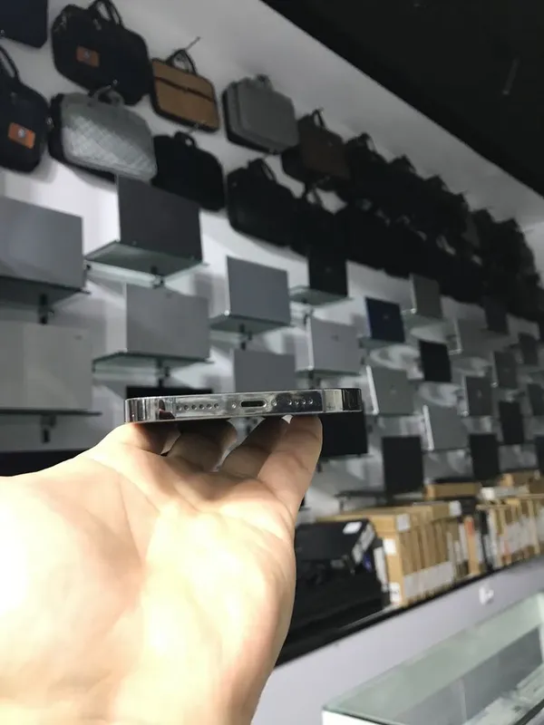 iPhone 13 Pro Max 512GB bypass 4