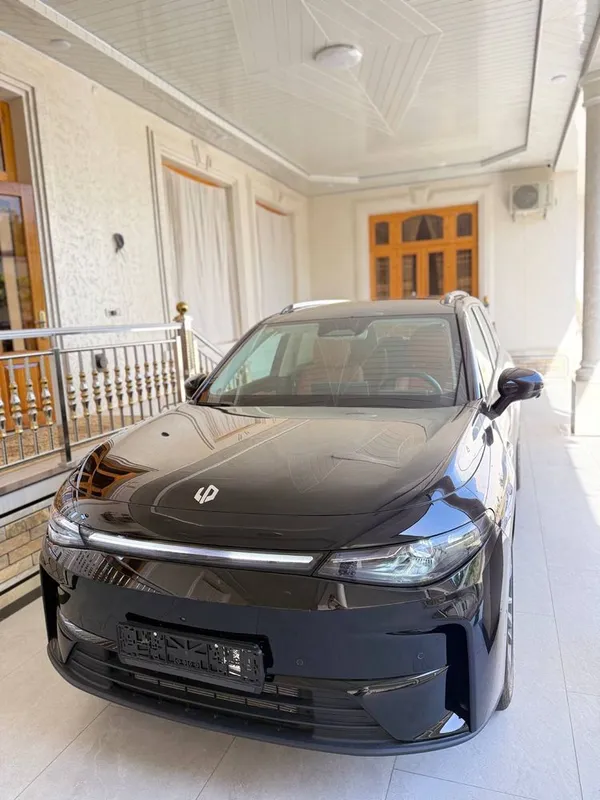 Leapmotor C16 срочно продоётса
