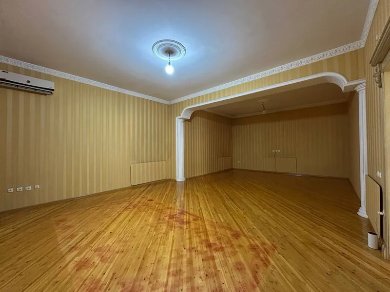 Дом Ул. Таффакур / о-тир: Давр банк / гост. Grand Mir Hotel 3.3 сот — фото 1