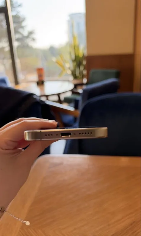 Iphone 15 pro, натуральный титан 5