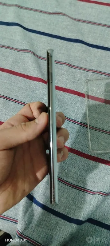 Samsung Galaxy S10+ sotiladi aybi yuq ichi ochilmagan 4 Samsung Galaxy S10+ sotiladi aybi yuq ichi ochilmagan 4