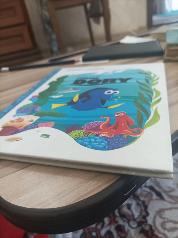 Книга на английском языке История Дори Finding Dory 2
