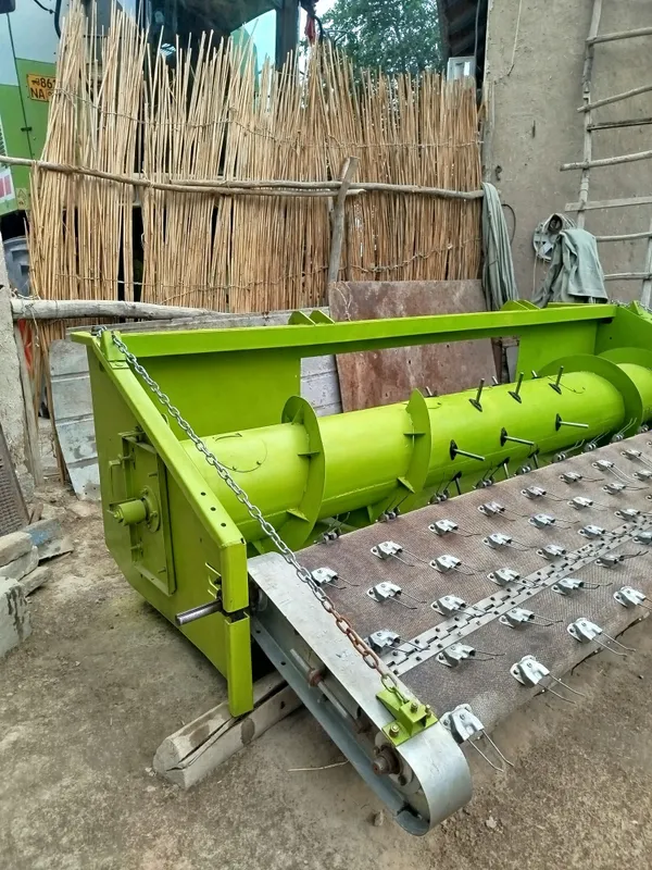 Claas mega 204 old qismi sotiladi sholi mafsumi uchun — фото 1
