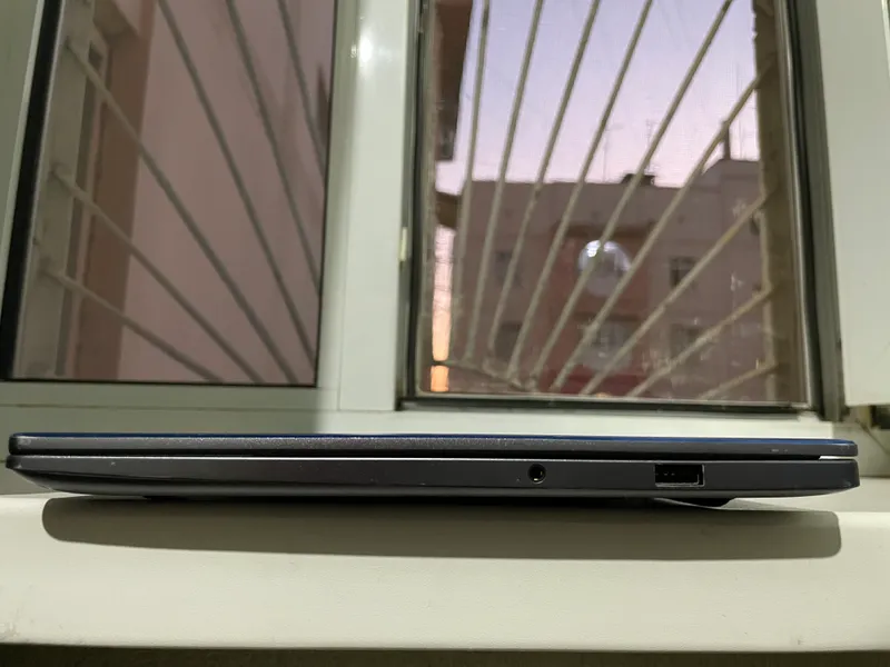 Honor MagicBook 15 / i5-1135G7 / 16 GB / SSD 512 GB 6 Honor MagicBook 15 / i5-1135G7 / 16 GB / SSD 512 GB 6
