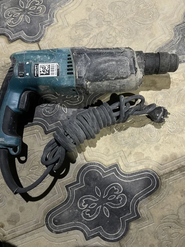 Makita perfarator 2 Makita perfarator 2