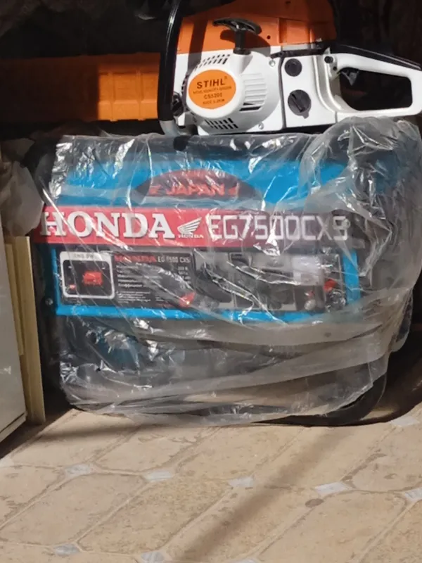 Генератор Honda 1 Генератор Honda 1