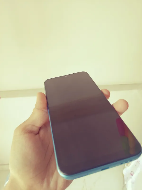 Redmi 10A в идеале, версия 32 памяти, версия 11 7