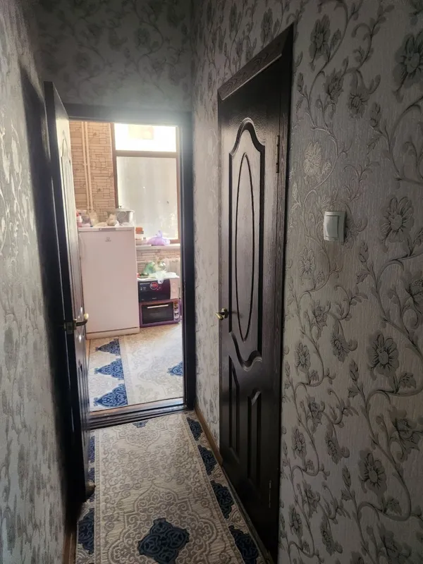 Yangi bozor yaqinida 23-maktab yonida 1-xona 5-etaj lift bor — фото 6