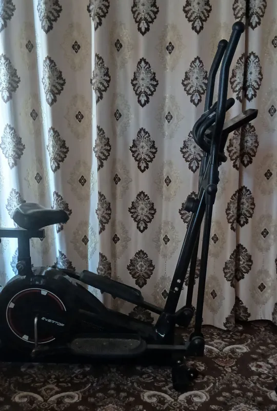 Велосипед беговая дорожка спортивная. 1 Велосипед беговая дорожка спортивная. 1
