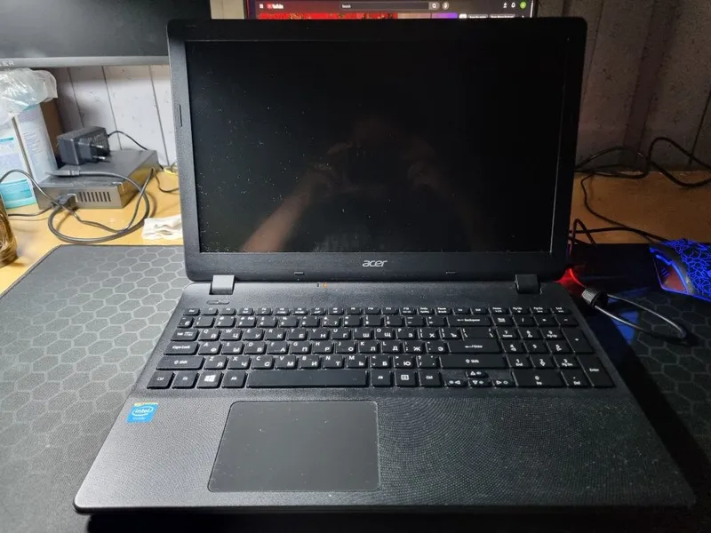 Acer aspire F15 faqat word esxelga ishlatilgan 1 Acer aspire F15 faqat word esxelga ishlatilgan 1