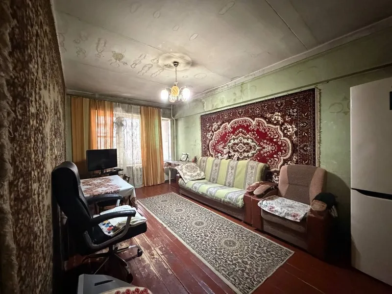 Продаётся просторная 3-комнатная квартира в кирпичном доме, 67 м², рядом с метро Минор