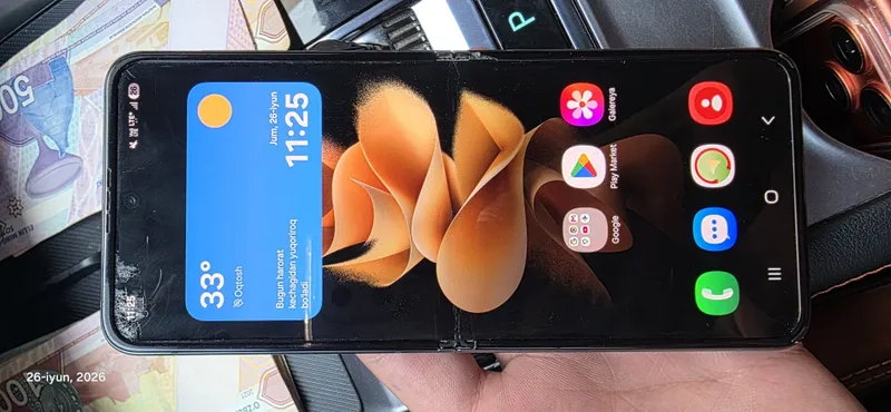 Samasung zflip 3 sotiladi