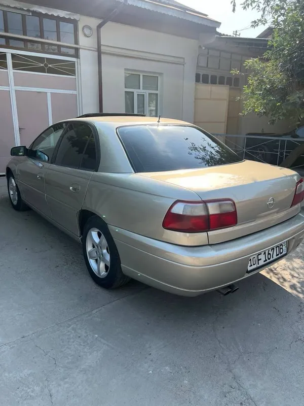 Opel omega srochna sotiladi 3