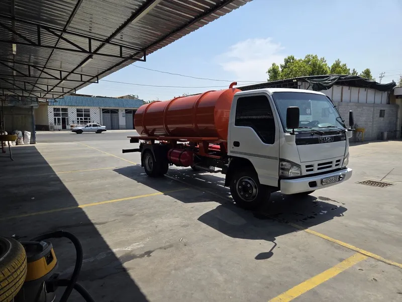 Isuzu NQR 71 Assenizator gavnovoz sotiladiI 5 Isuzu NQR 71 Assenizator gavnovoz sotiladiI 5