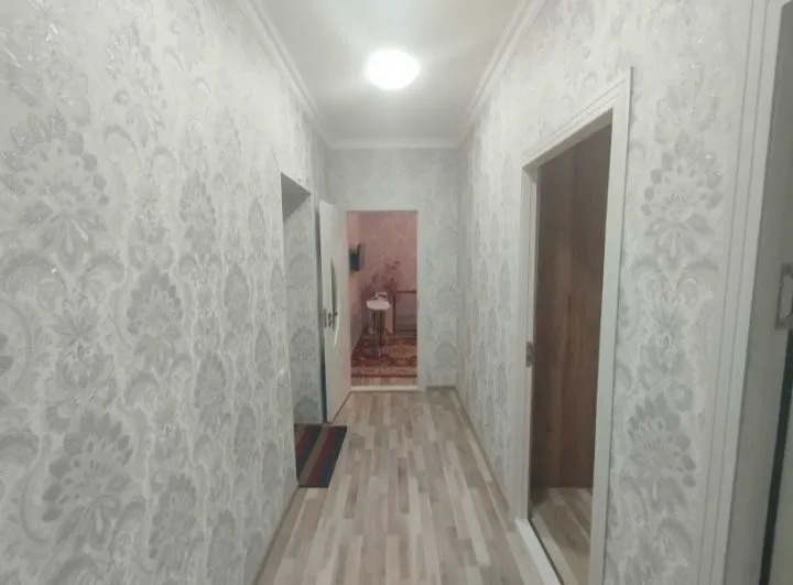 Ijara! 2 xonali. Oybek metrosi 8