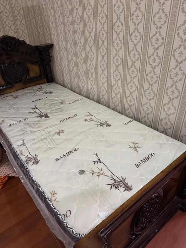 Кровать новый с матрасом 2