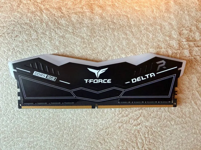 Оперативная память TeamGroup T-Force Delta RGB DDR5 32GB 6000MHz 1