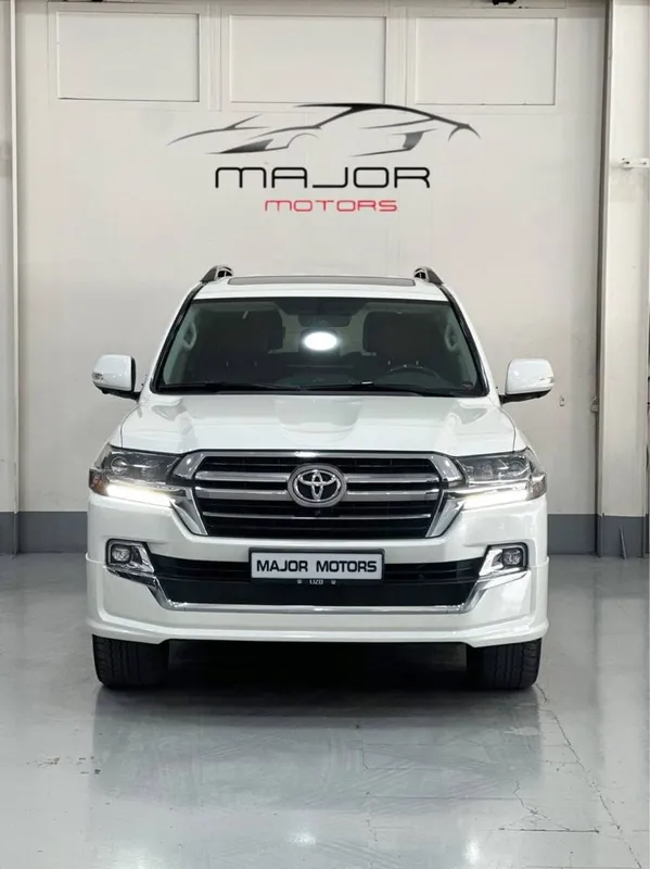 Bugun sotuvimizda Toyota Land Cruiser