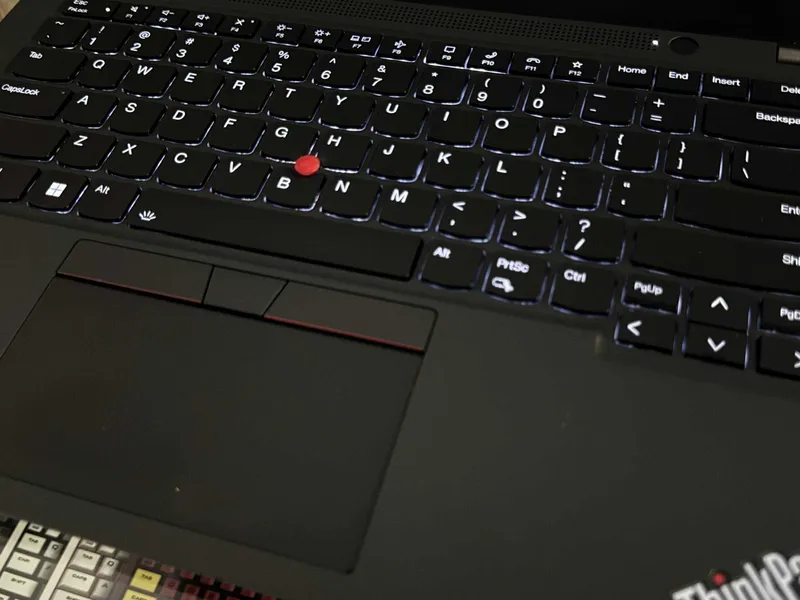 Lenovo ThinkPad T14s Core i5-1145G7 ram 8 ssd 256 сенсорный — фото 4