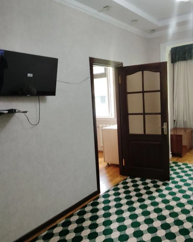 Чилонзор 19 квартал 2 хона 350 $ 1 Чилонзор 19 квартал 2 хона 350 $ 1