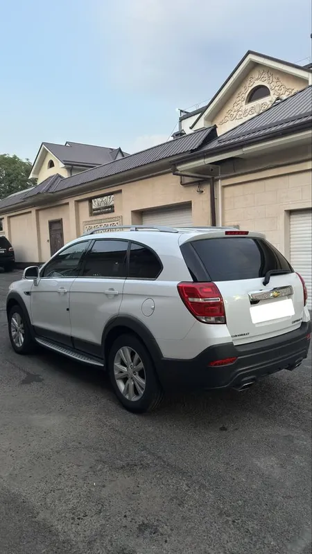 Chevrolet Captiva 4 avtomobili sotiladi 7 Chevrolet Captiva 4 avtomobili sotiladi 7