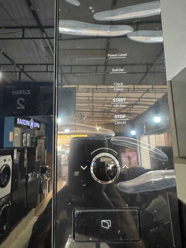 Встраиваемая микроволновая печь Hisense HB25MOBX7 25 л +гриль — фото 6