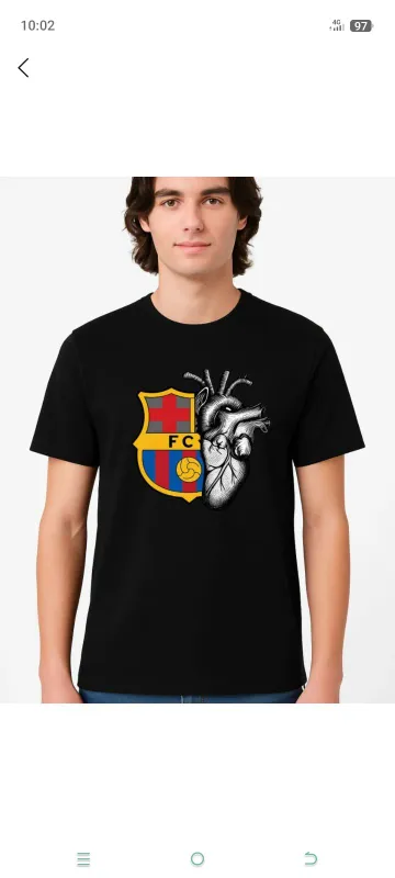 logo tushurilgan futbolka