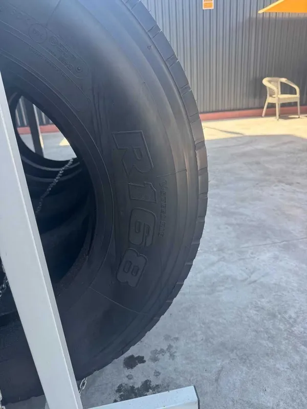 Оригинальные грузовые шины Bridgestone / ведущие / рулевые / прицепные — фото 3