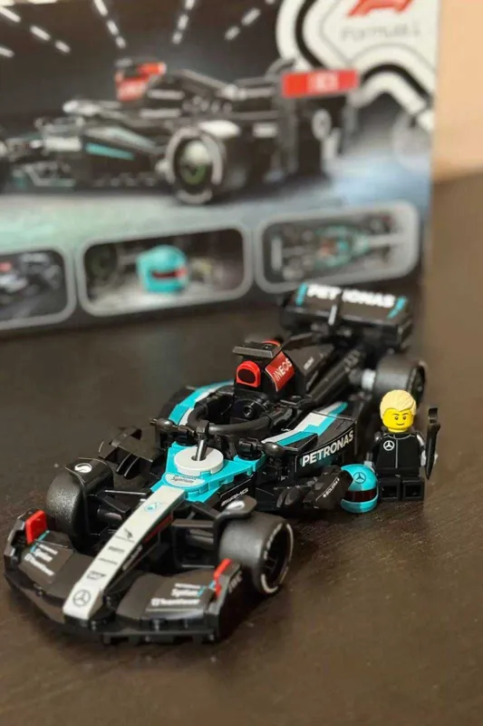 Mercedes Formual 1 Speed Champions Lego konstruktori 4 Mercedes Formual 1 Speed Champions Lego konstruktori 4