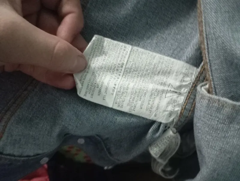 SHOSHILINCH SOTAMAN Nirvana bilan jiletka retro grunge 3 SHOSHILINCH SOTAMAN Nirvana bilan jiletka retro grunge 3