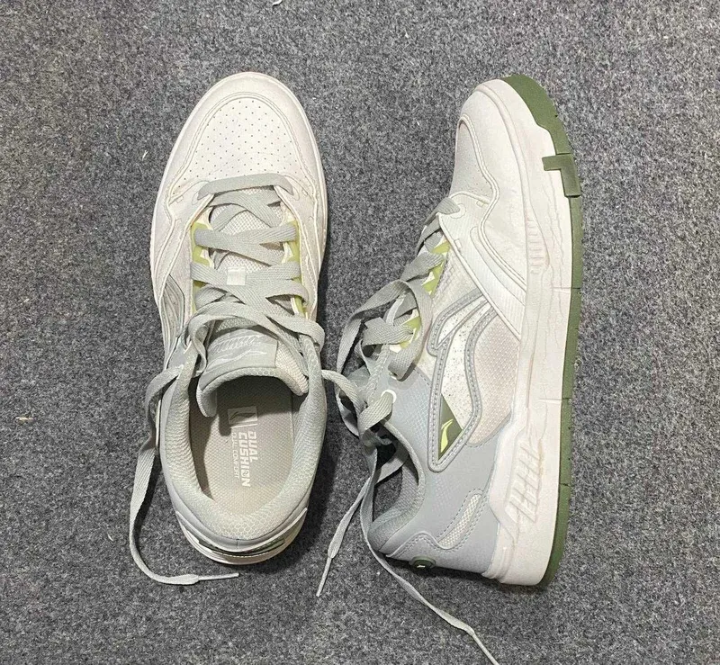 Li-Ning 45 размер, маломерят подойдет на 44