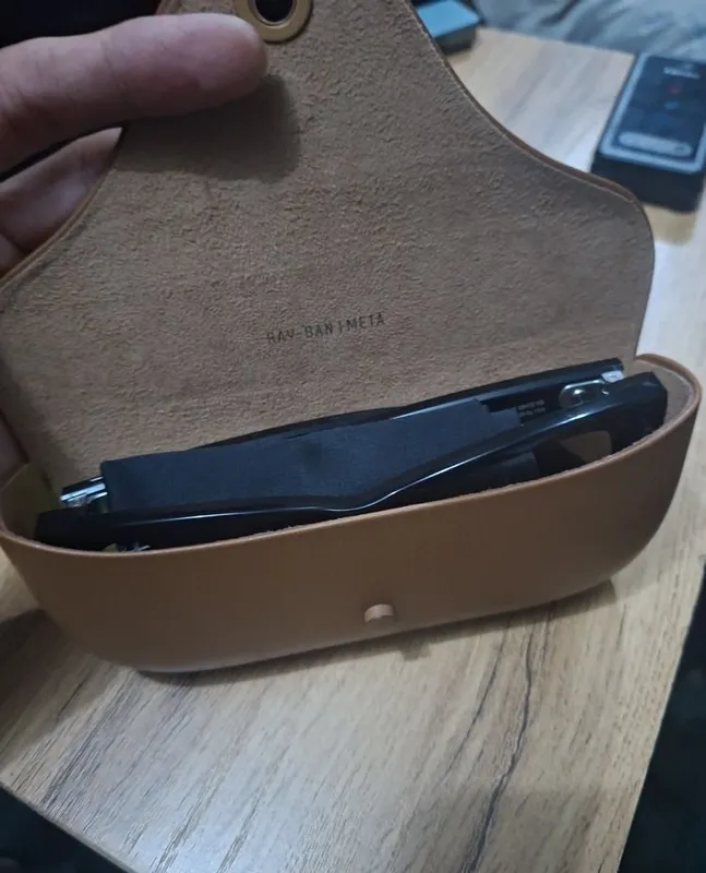 Ray-Ban Meta, 1-е поколение 4