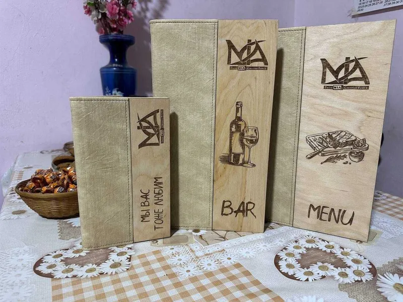 Меню, Чек книжки, Папки на подпись, Бейджики — фото 1