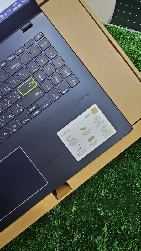ASUS E510K — состояние отличное, синий, корпус как новый, идеальный. 4 ASUS E510K — состояние отличное, синий, корпус как новый, идеальный. 4