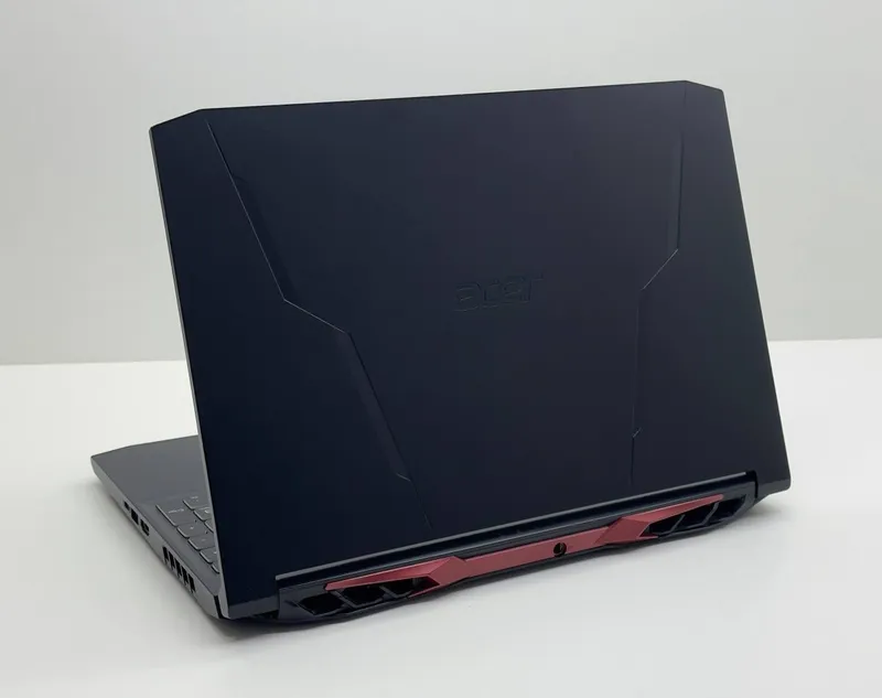 Noutbook sotiladi Aser Nitro gaming 5