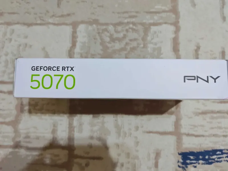 PNY GeForce RTX 5070 OC Triple Fan — фото 3